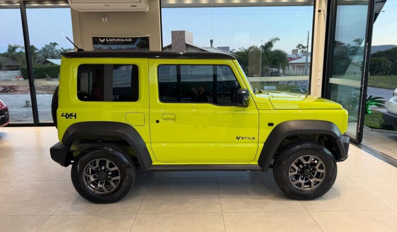 Suzuki JUMNY SIERRA 4STYLE ALLGRID 1.5 AUTOMÁTICO 2021 Cheio