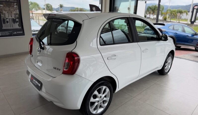 Nissan MARCH SV 1.6 AUTOMÁTICO 2020 Cheio