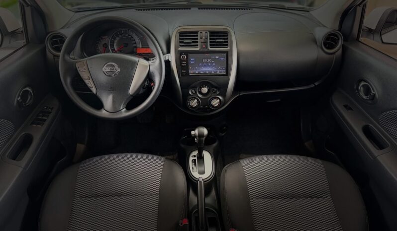 Nissan MARCH SV 1.6 AUTOMÁTICO 2020 Cheio