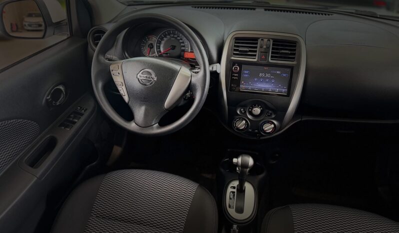 Nissan MARCH SV 1.6 AUTOMÁTICO 2020 Cheio